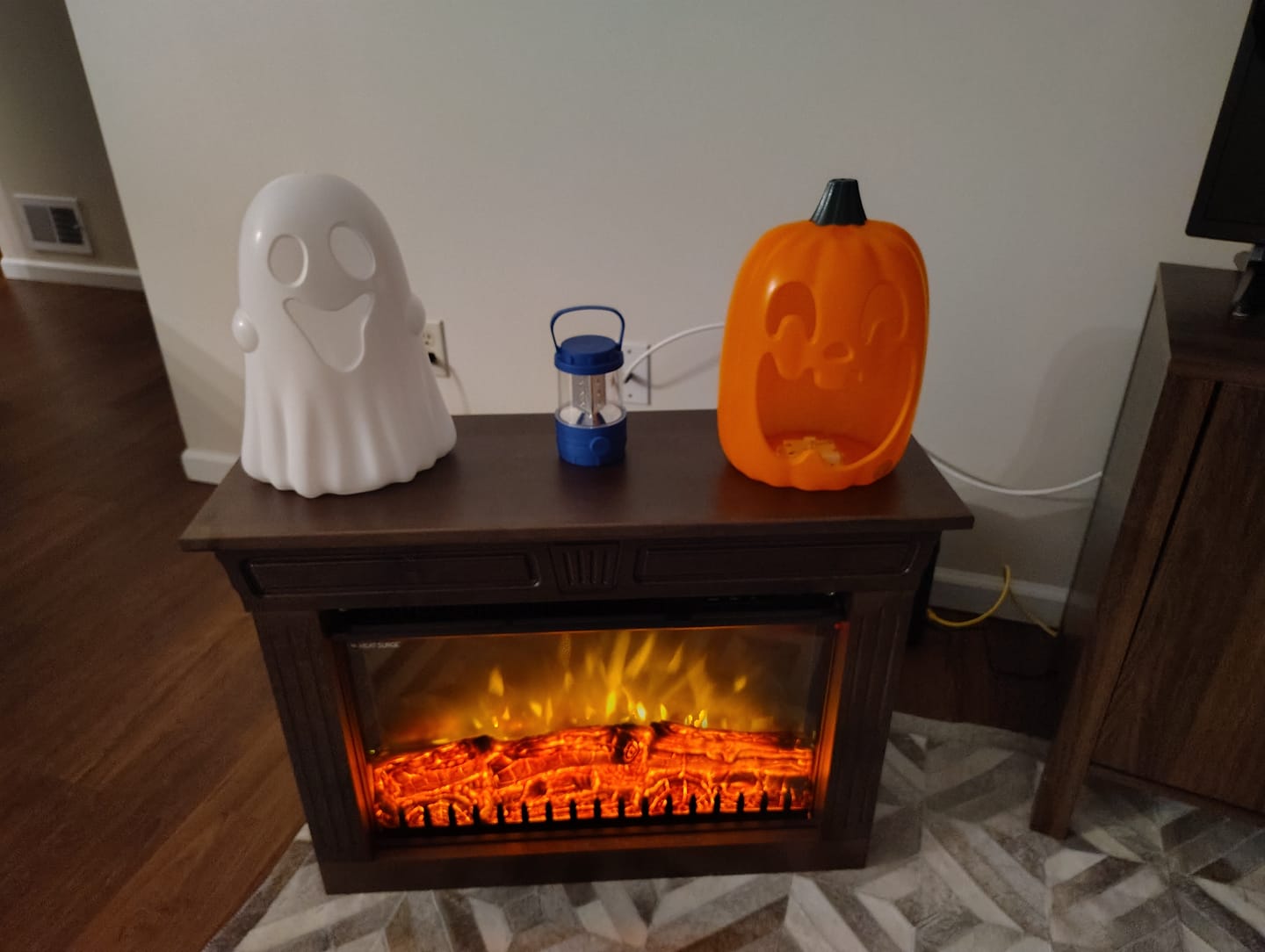 Customer photo review of HeatSurge Amish Fireplace