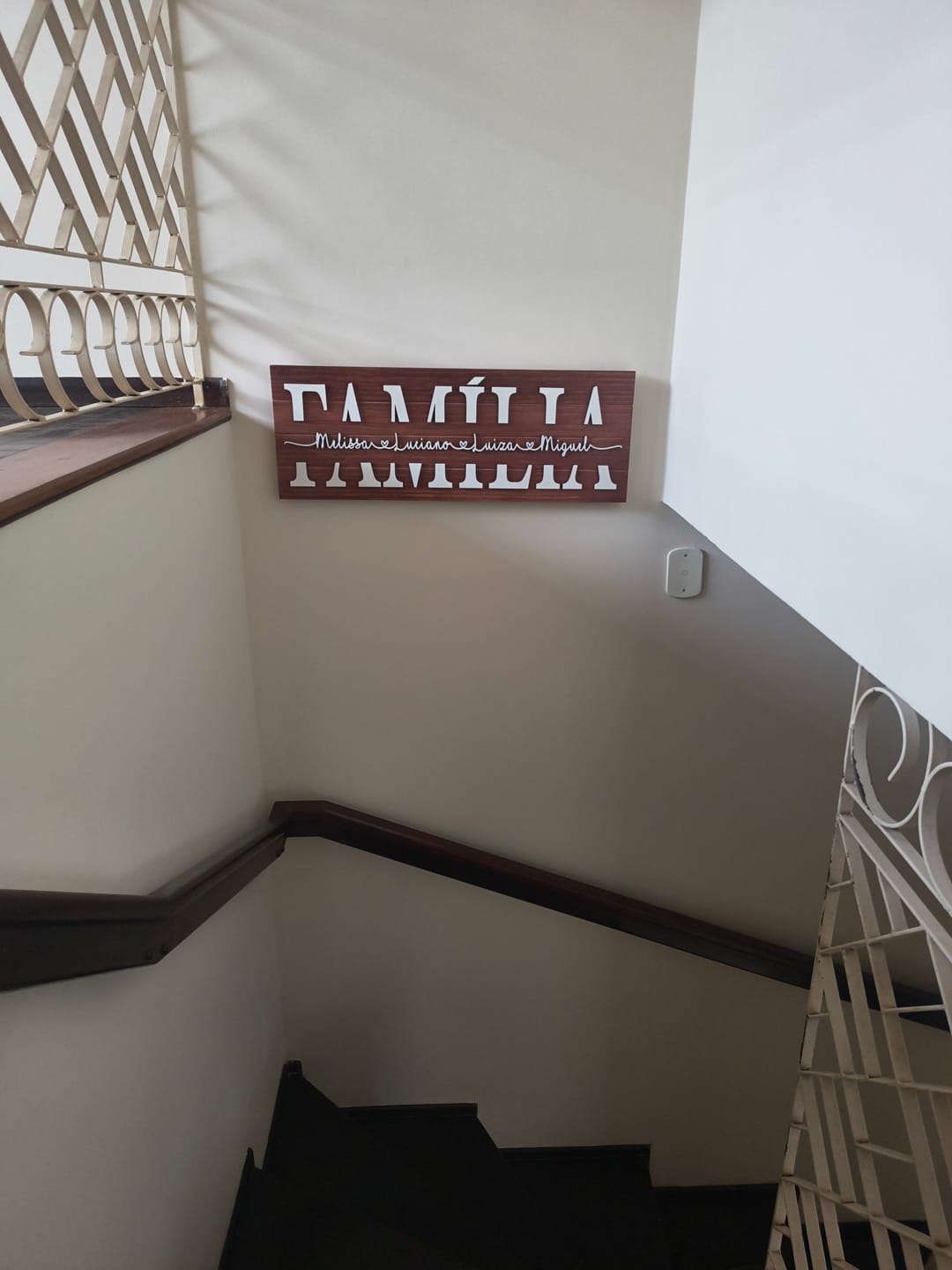 Customer photo review of Placa da Família Personalizada