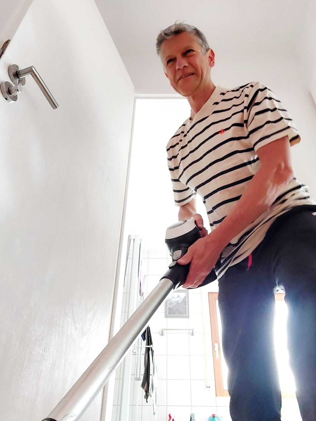 Customer photo review of Mooinzen Stripes · Unisex Signature Bio T-Shirt (mercerisiert)