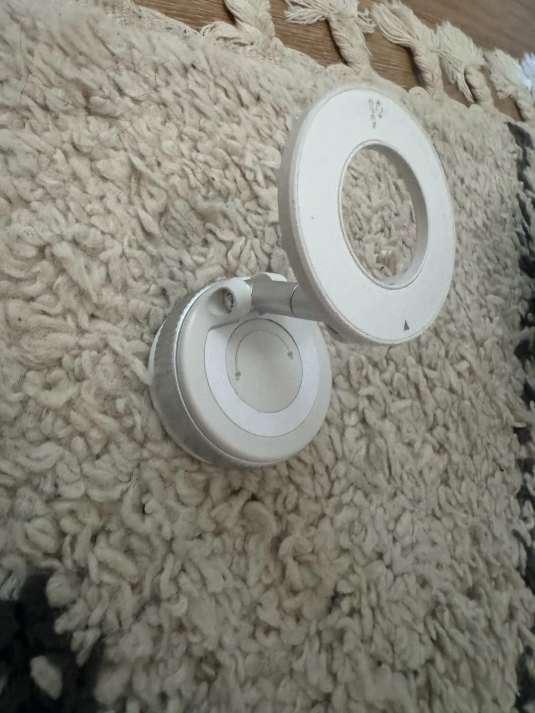 Customer photo review of AVELIK 360° Magnetic Phone Holder