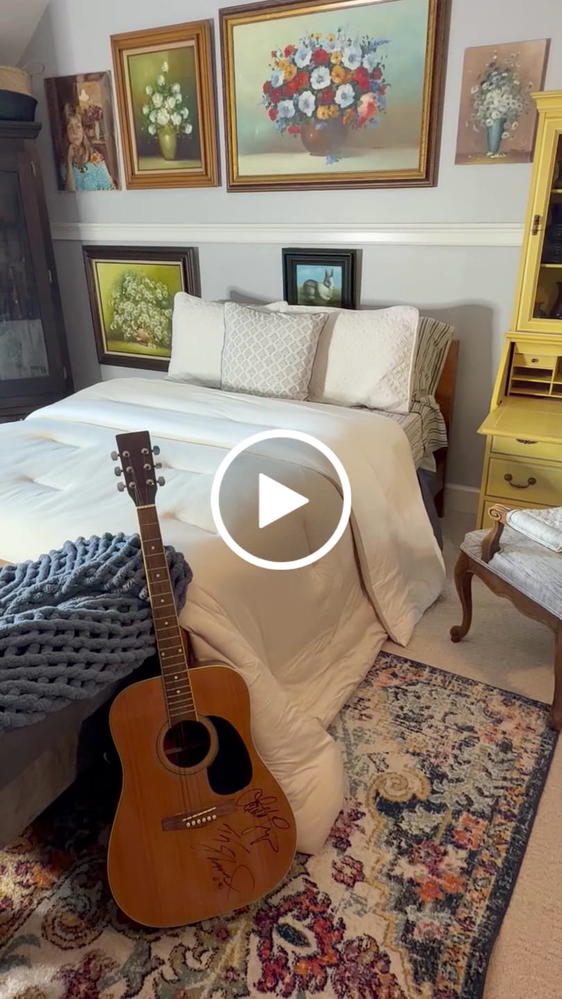 Customer video review of MarshMellow Comforter