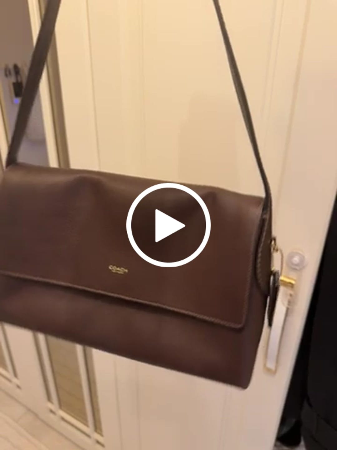 Customer video review of Coach Chelsea Shoulder Bag 30 - Brass/Maple