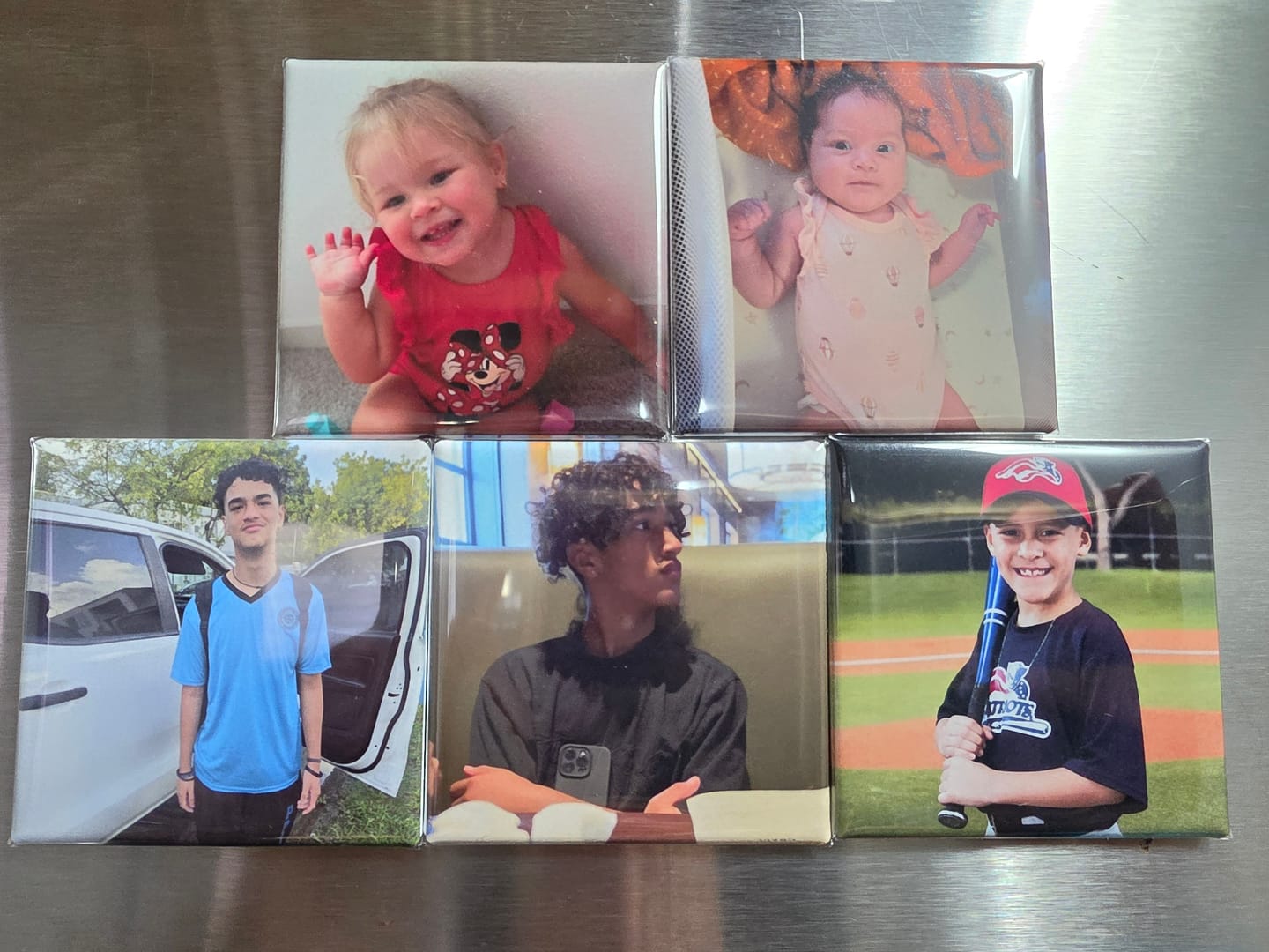 Customer photo review of (5) Imanes Personalizados 2x2