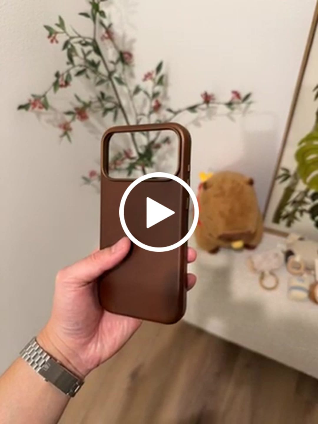 Customer video review of iPhone 18 Pro Max Leather Case - MagSafe - Dark Brown