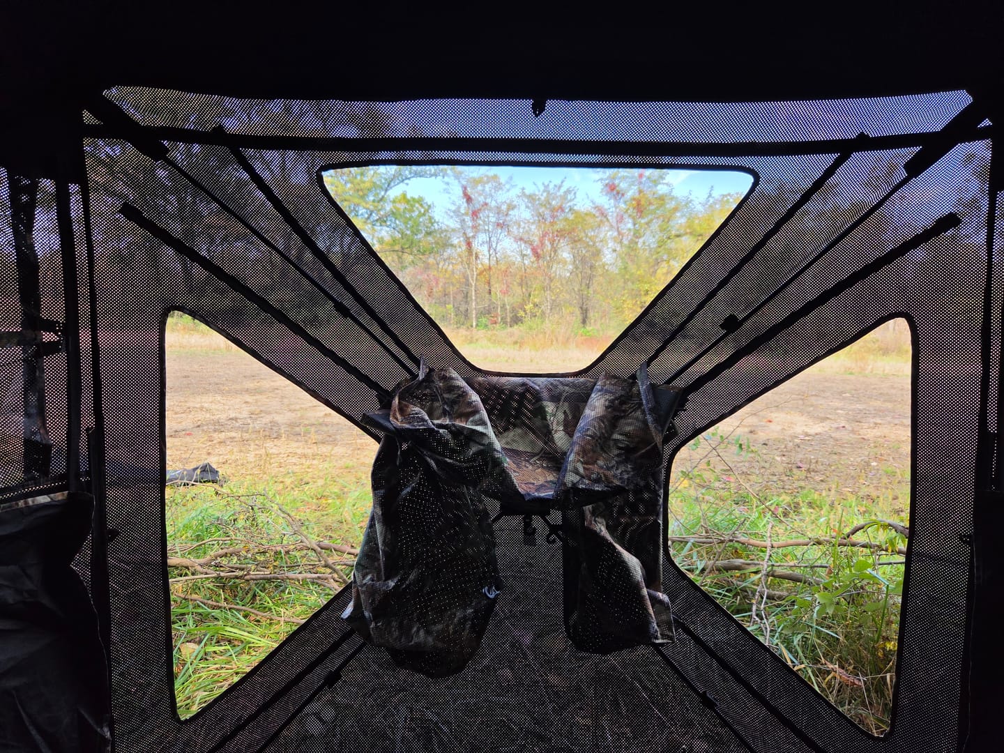 Customer photo review of VisST 270° See Through Ground Blinds | Pop Up Portable Blinds for 2 3 Person Deer Hunting with Silent Magnetic Door