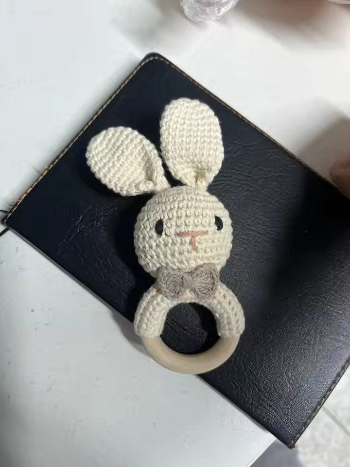 Customer photo review of CuddleRattle – Gehäkelte Babyrassel | Weicher Greifling mit Holzring