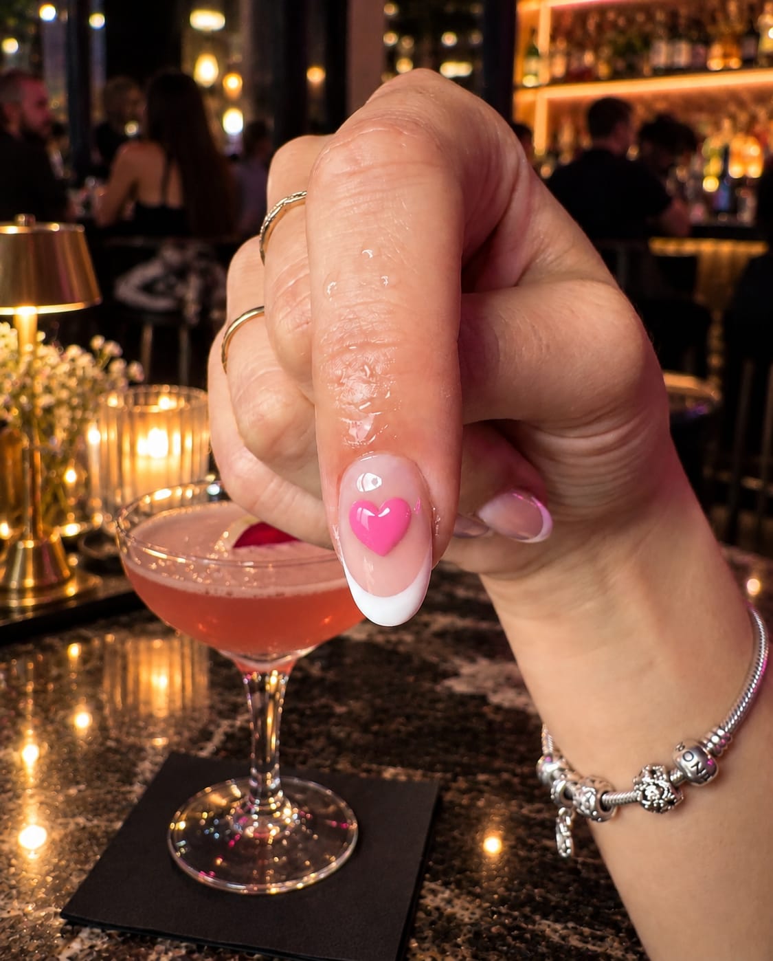 Customer photo review of Nailo™ SafeSip — Pegatinas Detectoras para Bebidas