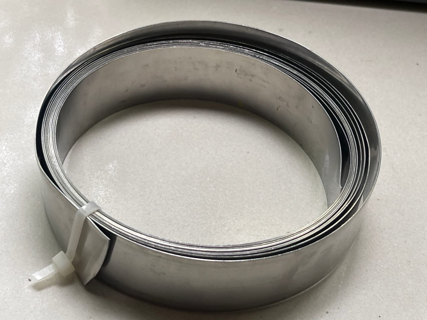 Customer photo review of Stainless Steel Metal Strip – Vastu Remedy for Main Entrance & Door Energy Balance | Ideal for Toilets, Thresholds & Long-term Durability | 1 Thickness | 8-100 Ft Lengths