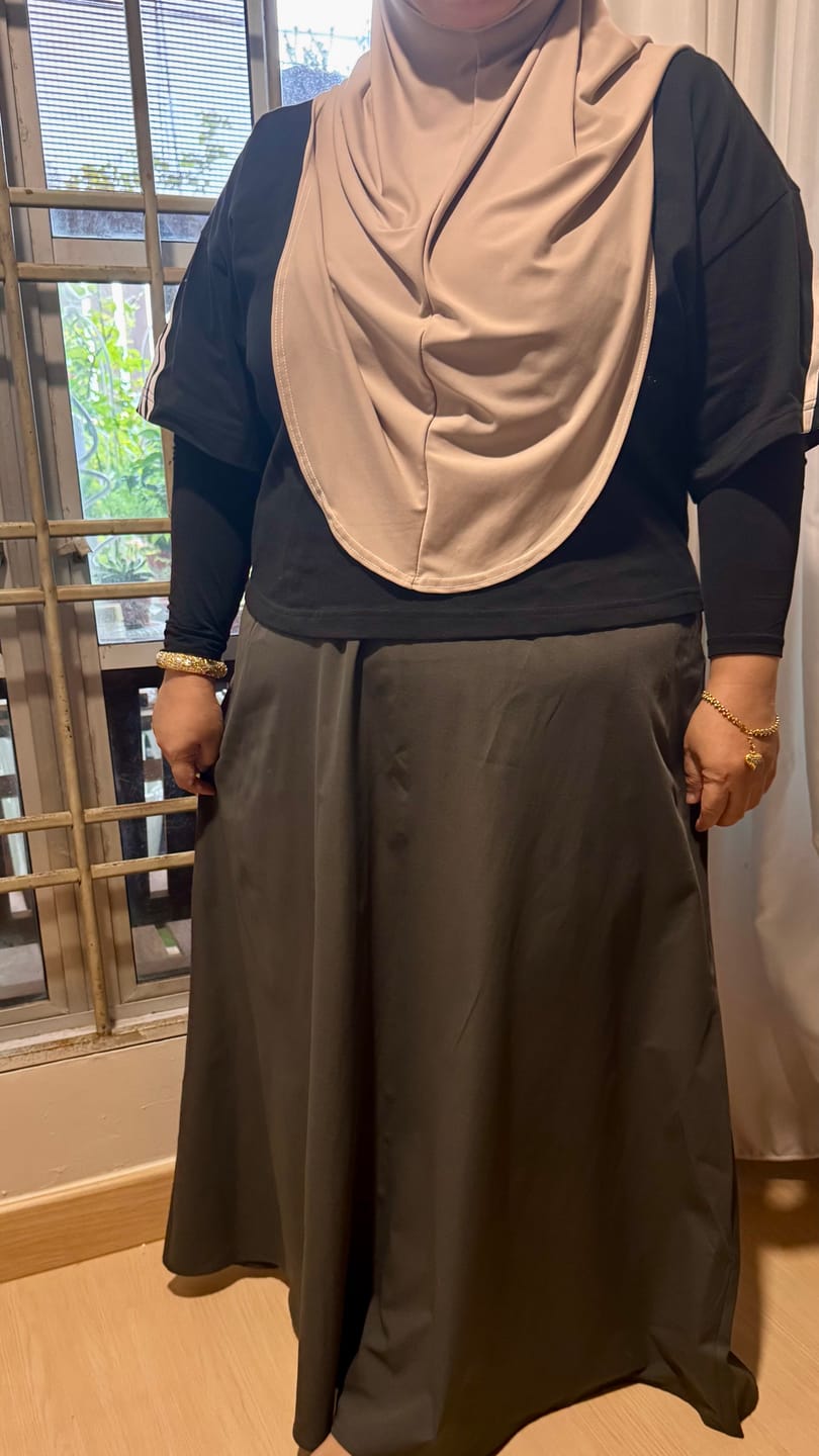 Customer photo review of (Pre-Order) Raffida Serena BriskWalk Skirt In Granite