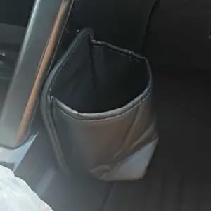 Customer photo review of Organizzatore Auto Universale Porta Bottiglie e Accessori