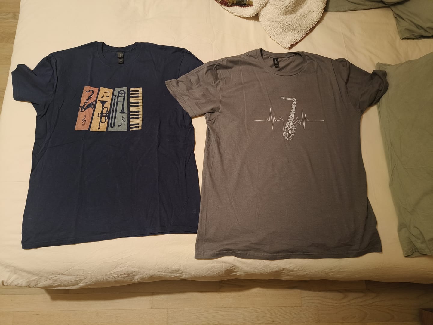 Customer photo review of Pulse Sax T-Shirt