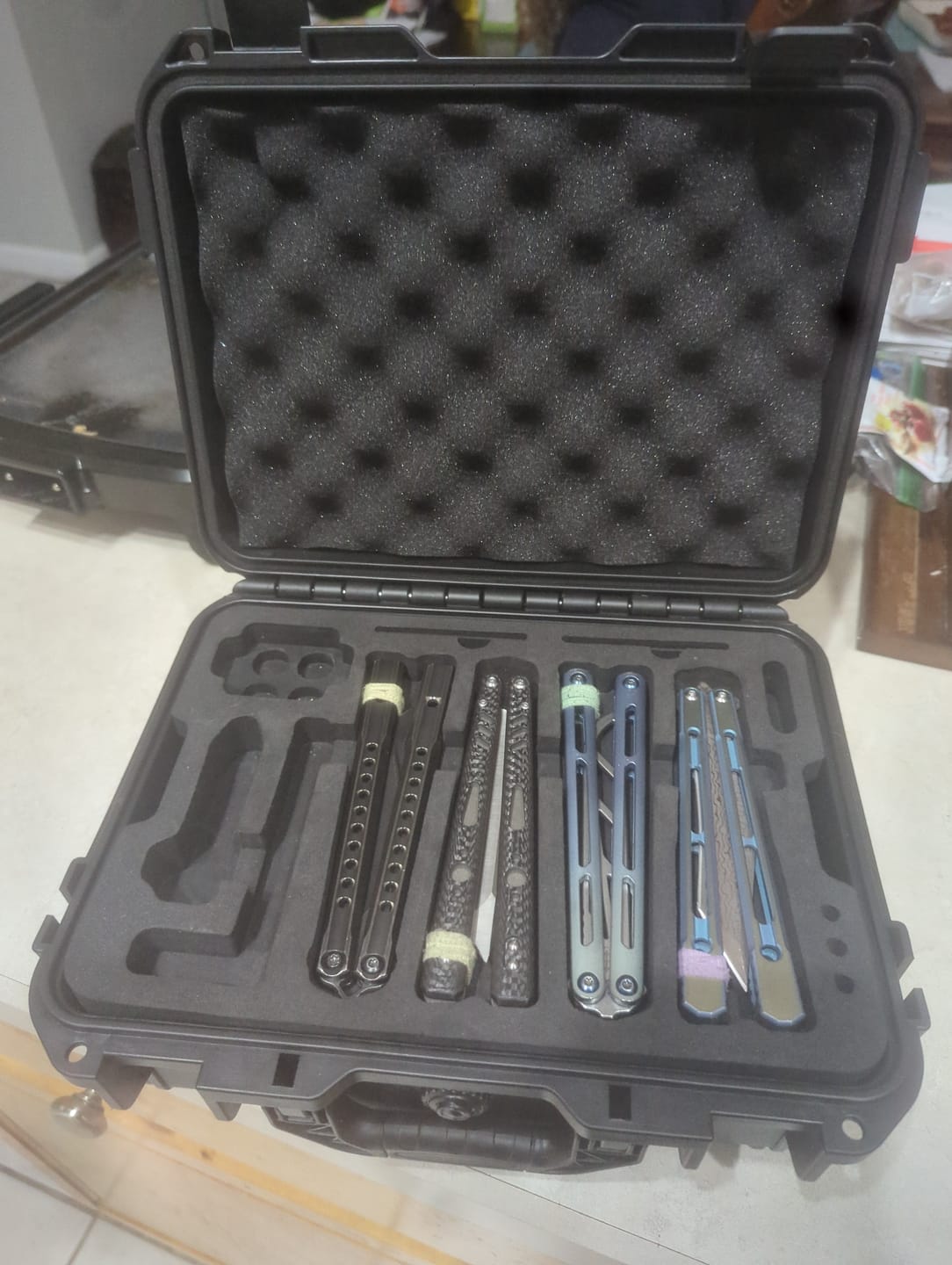 Customer photo review of Sequence Balisong Knife Storage Box Folding Knife Box Collection Box EDC Portable Cutting Tools Folding Knife Butterfly Knife Storage Box
