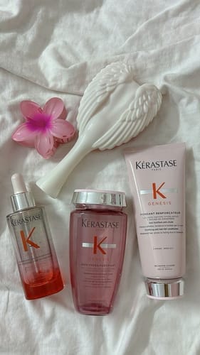 Customer photo review of Kérastase - Chroma Absolu Frizzy Colored Hair Care Set
