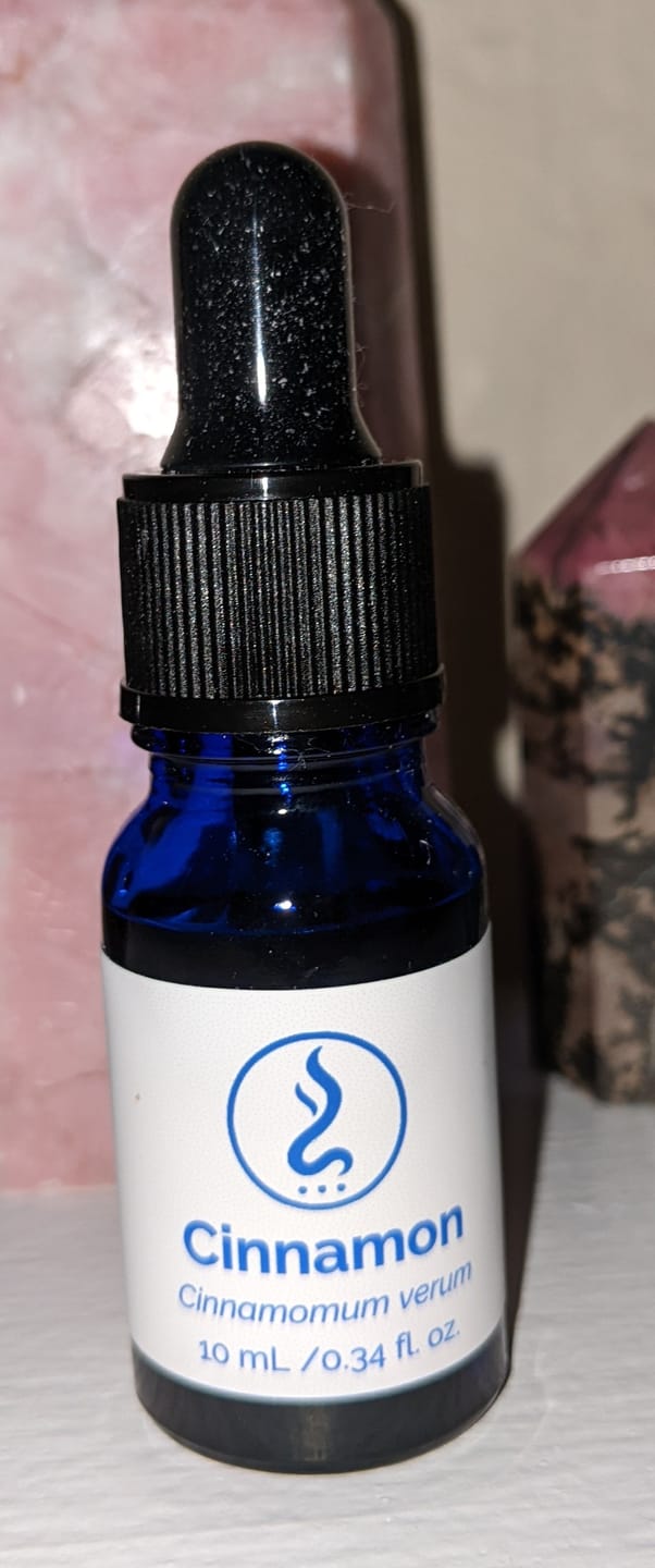 Customer photo review of Cinnamon - Monthly Curated Oil