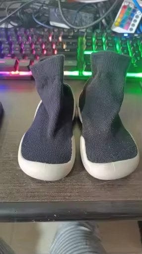Customer photo review of Kinder Sockenschuhe | Rutschfeste Lauflernschuhe für Kleinkinder
