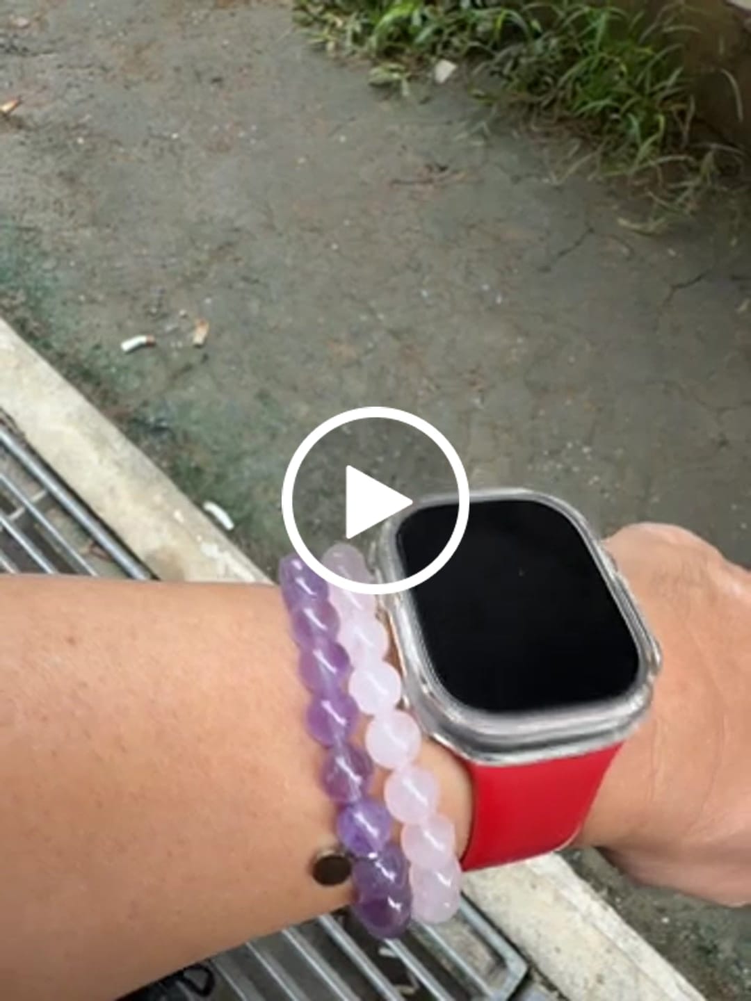 Customer video review of Amethyst Bracelet