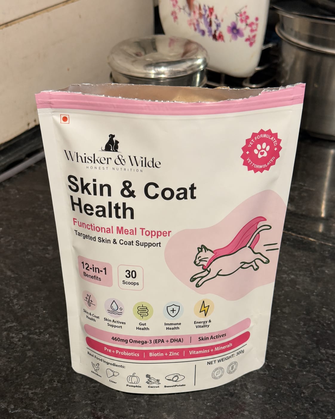 Customer photo review of Skin & Coat Cat Topper · 460mg Omega-3 for Dull Coat, Itchy Skin & Shedding