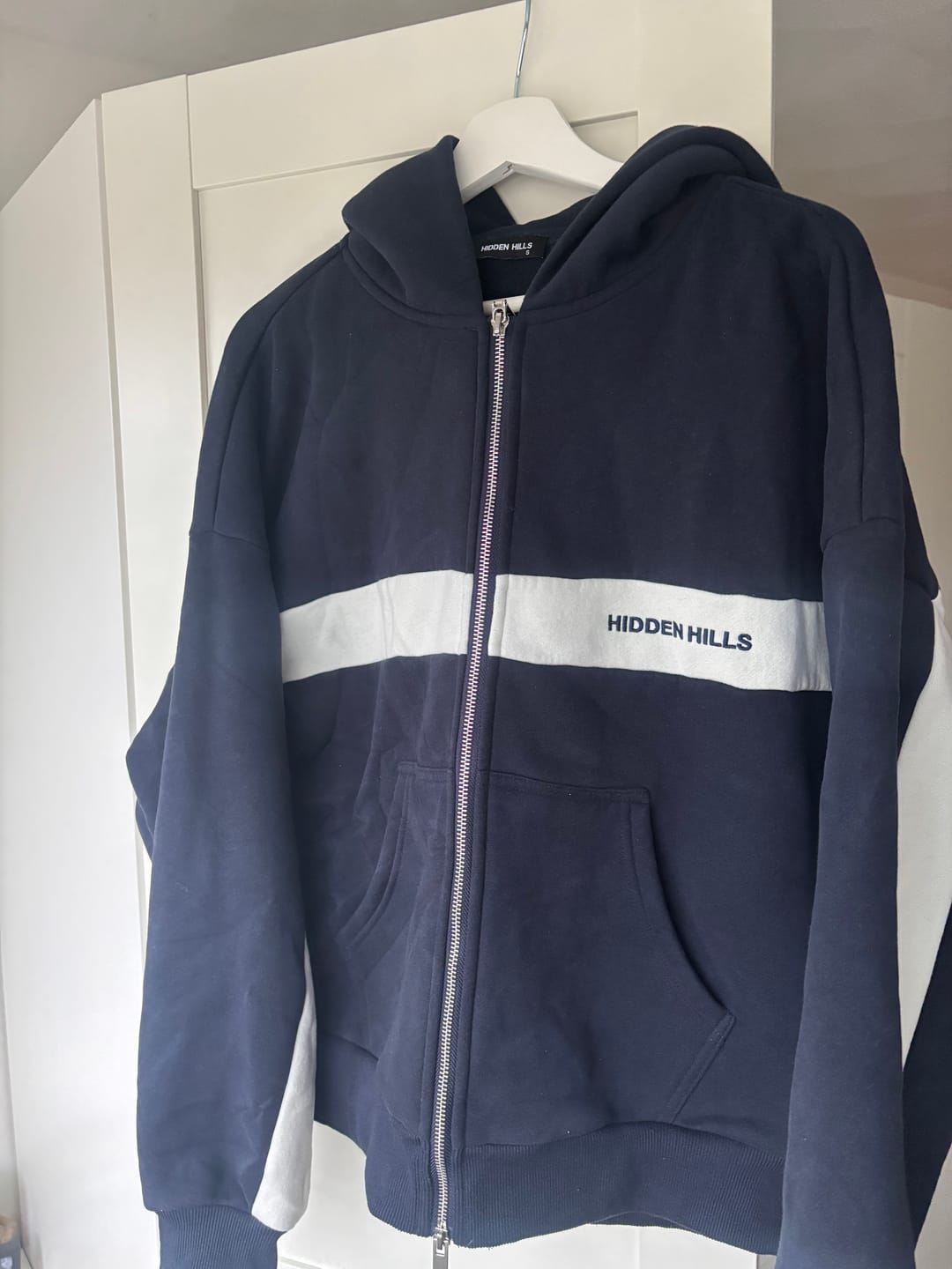 Customer photo review of CONTRAST PANEL ZIP HOODIE NAVY