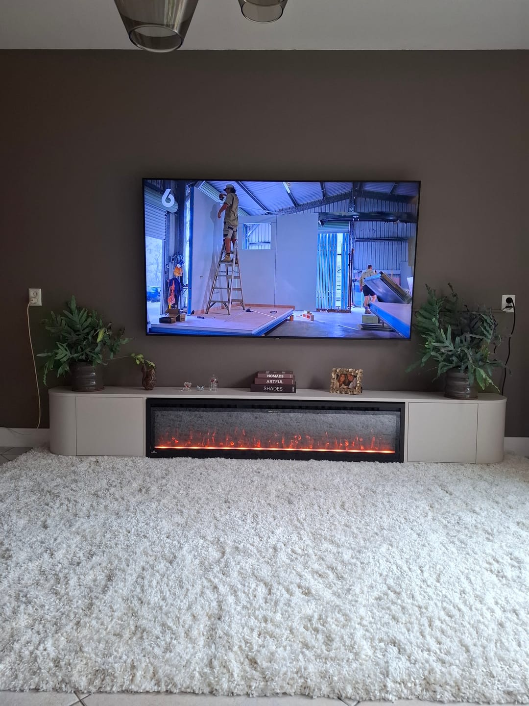 Customer photo review of Nova haardmeubel curved zwevend beige 280 cm