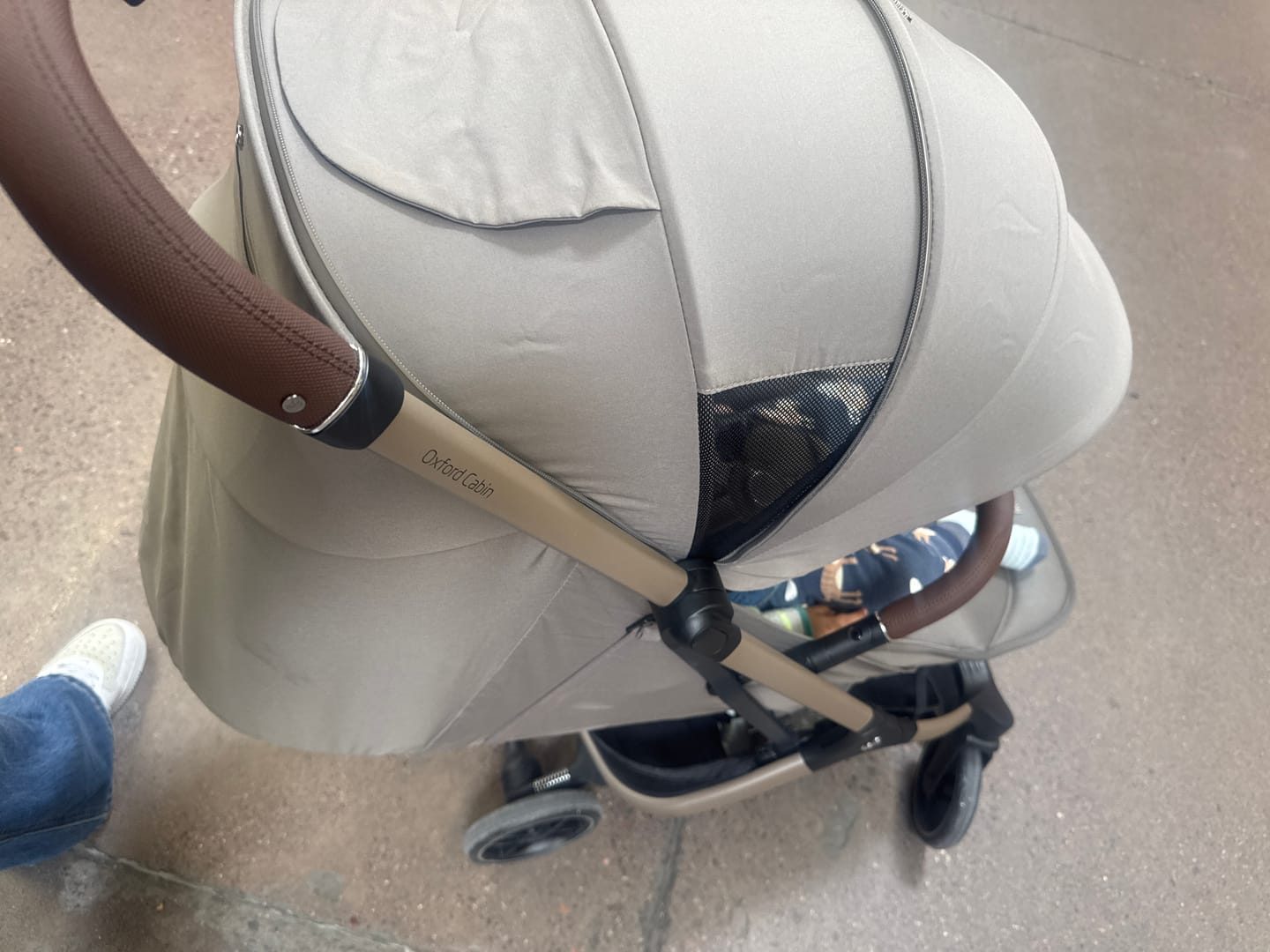 Customer photo review of Coche Paseo de bebé Oxford Cabin Trufa - Maxi Cosi