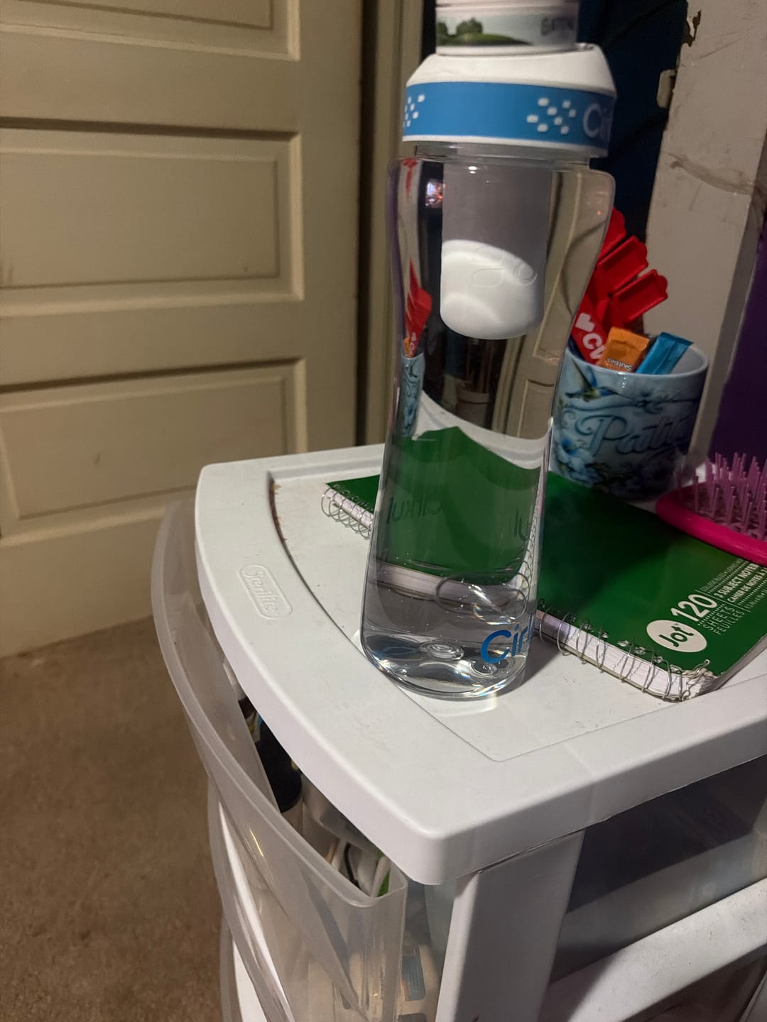 Customer photo review of FREE 22oz. Plastic Bottle & Blue Comfort Grip Lid