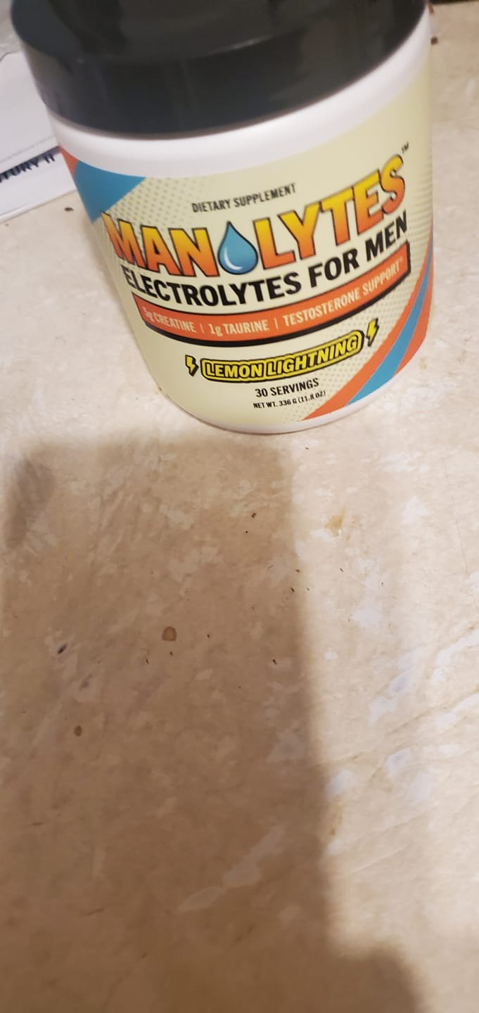 Customer photo review of Manolytes Daily Electrolytes