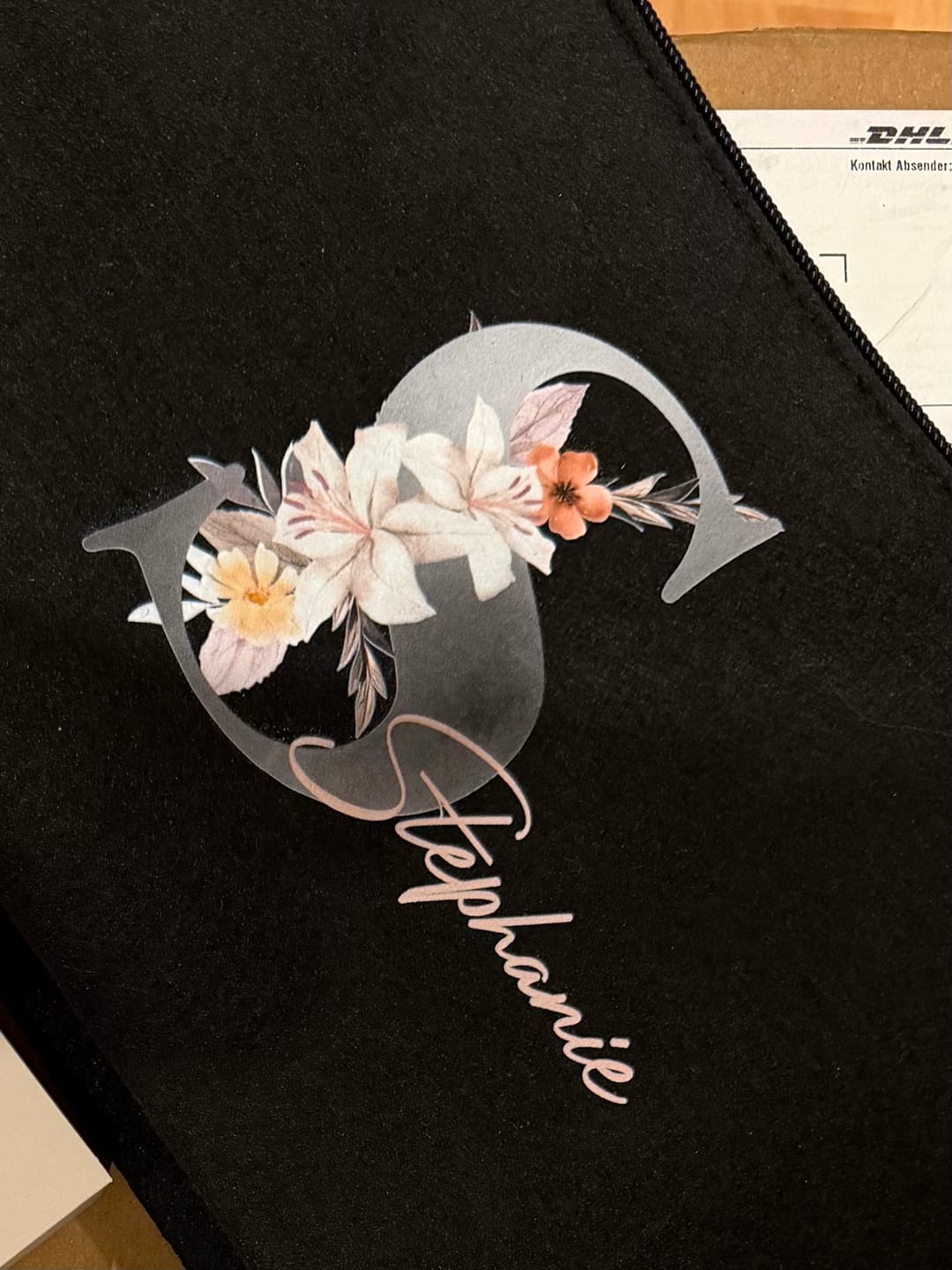 Customer photo review of Deine Initiale - Individuelle Kosmetiktasche Filz