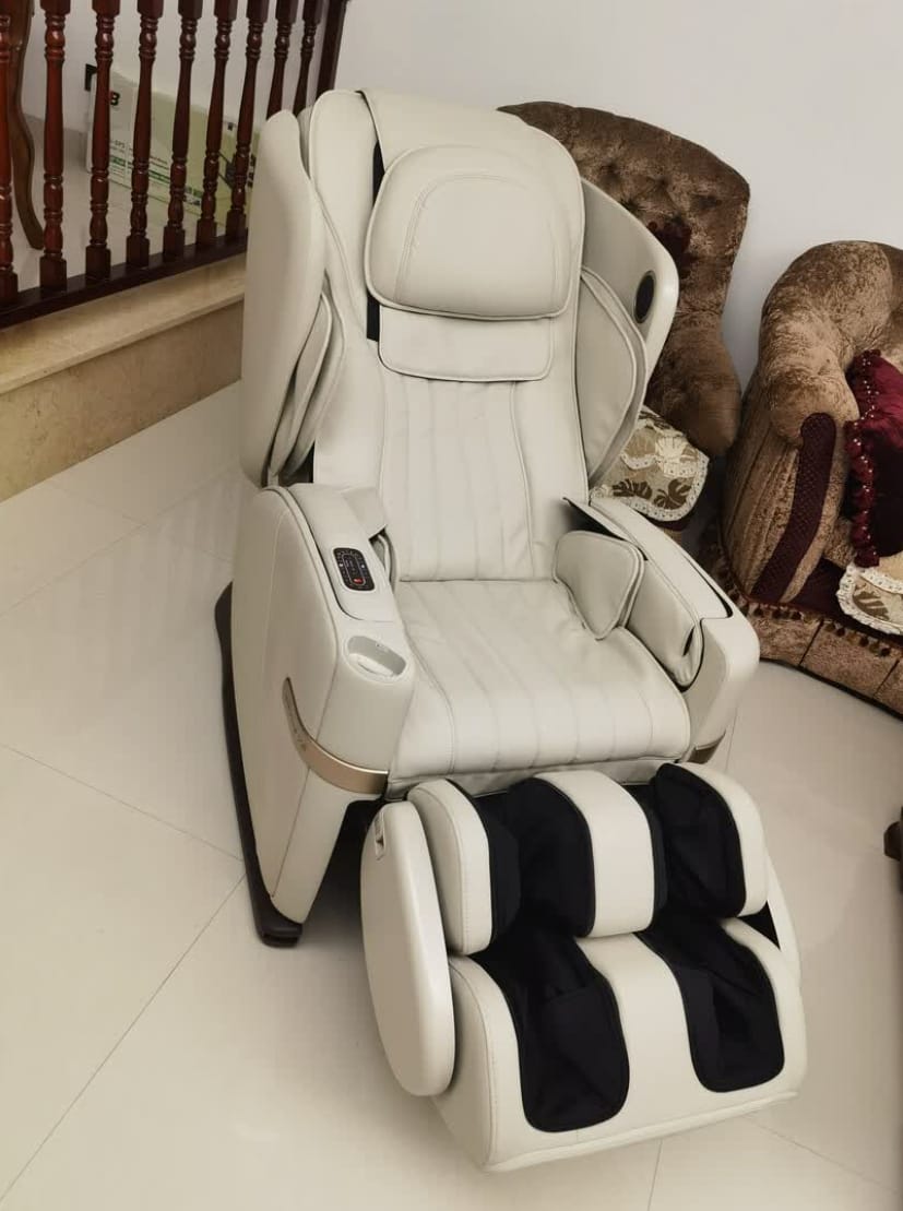 Customer photo review of OSIM uDivine V3 Massage Chair | Redefining Home Wellness