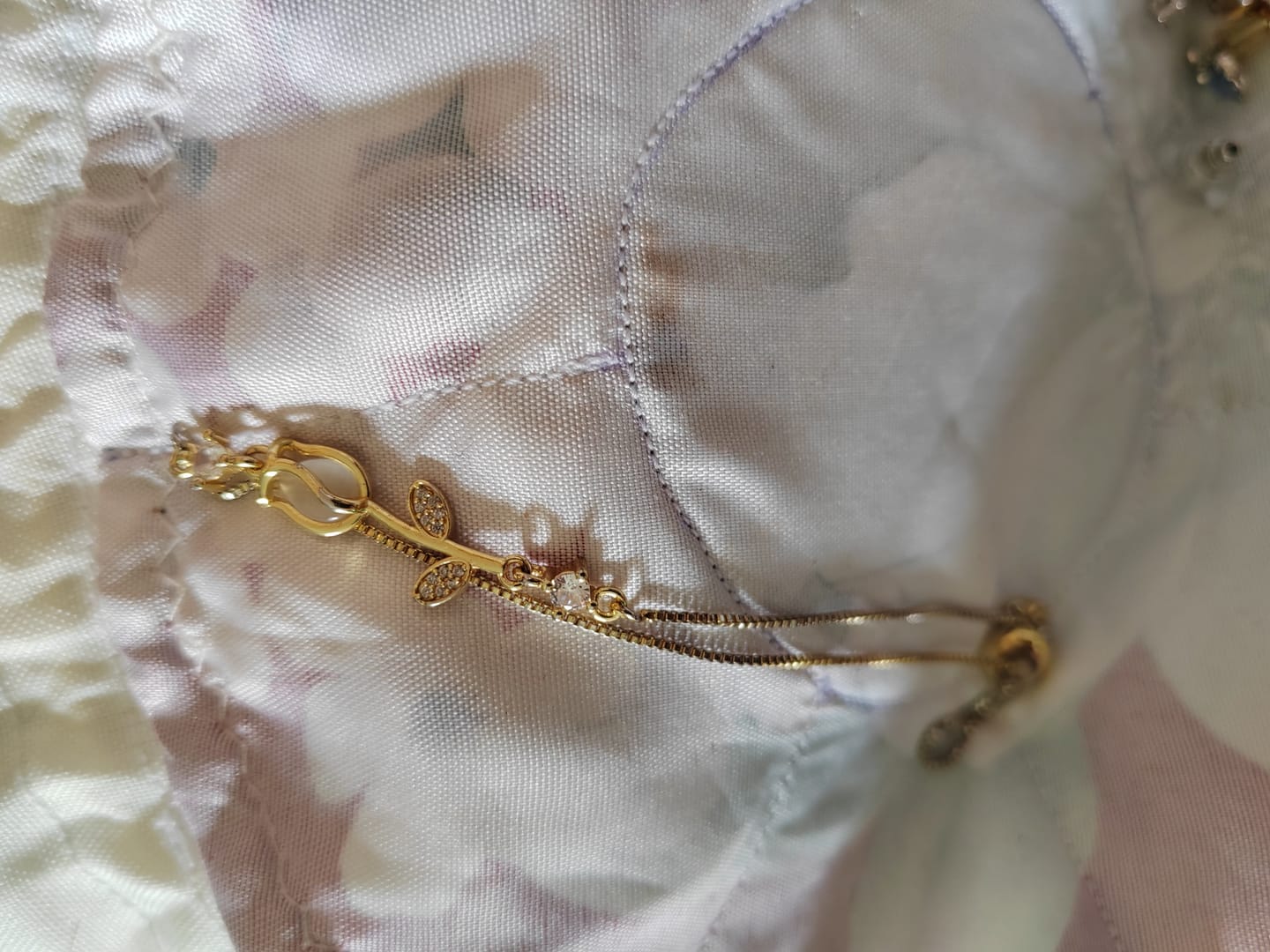 Customer photo review of Pulsera Ajustable Tulipán