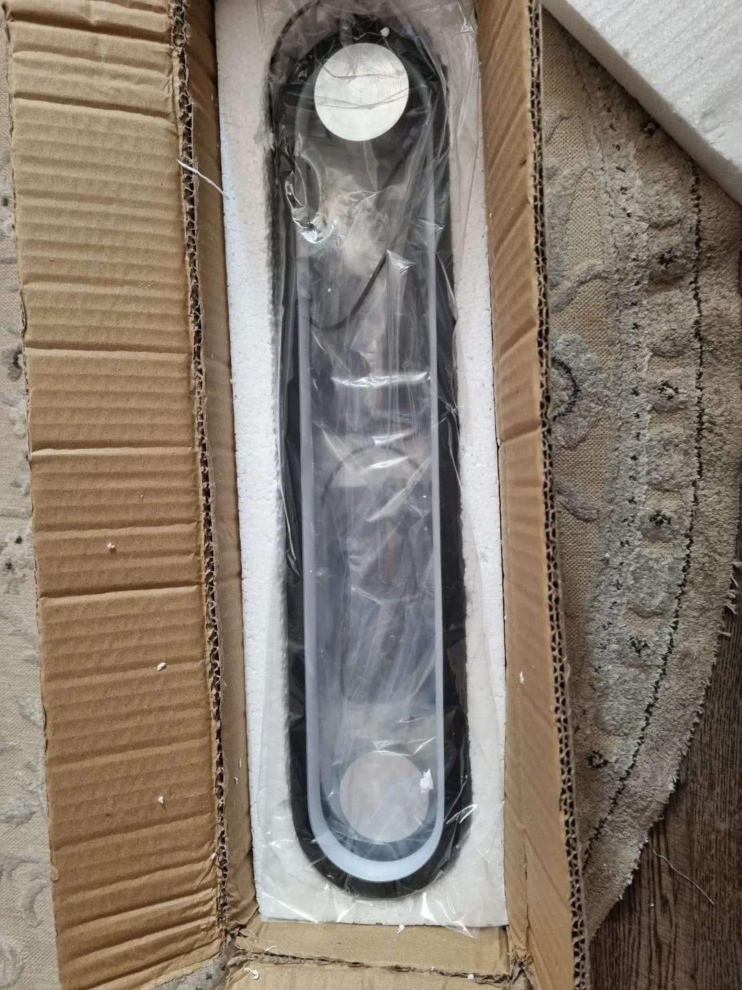 Customer photo review of Open Oval Loop Pendant Light, Integrated LED, Iron, 45 cm Tall