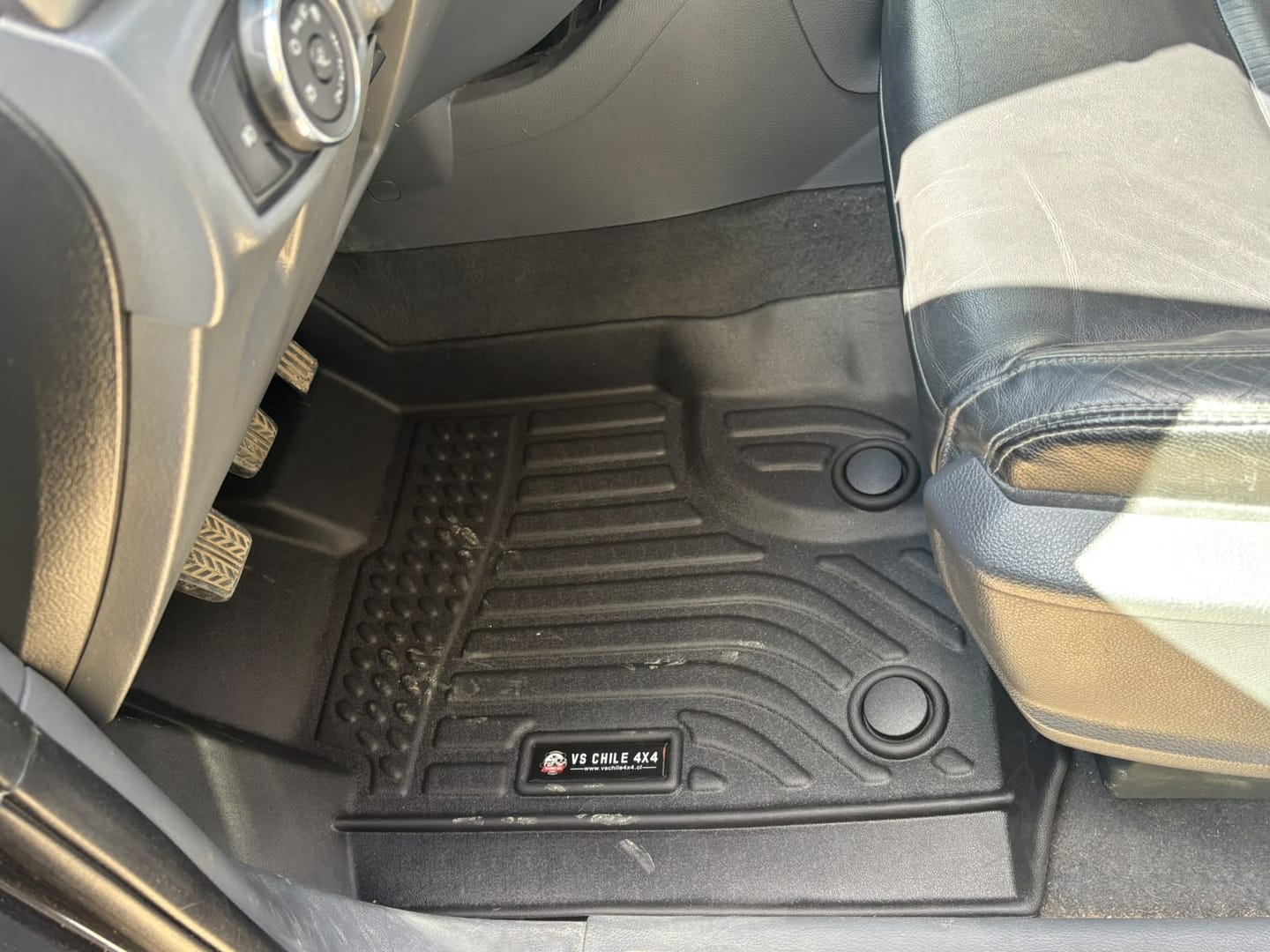 Customer photo review of Pisos Calce Perfecto Ford Ranger años 2013 al 2019
