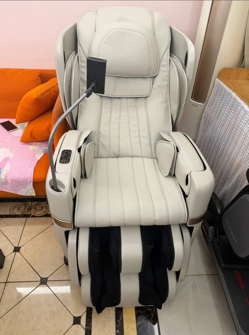 Customer photo review of OSIM uDivine V3 Massage Chair | Redefining Home Wellness