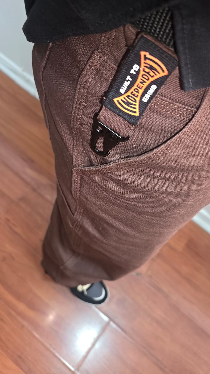 Customer photo review of Independent - Pantalon Built To Grind Utility Chocolate