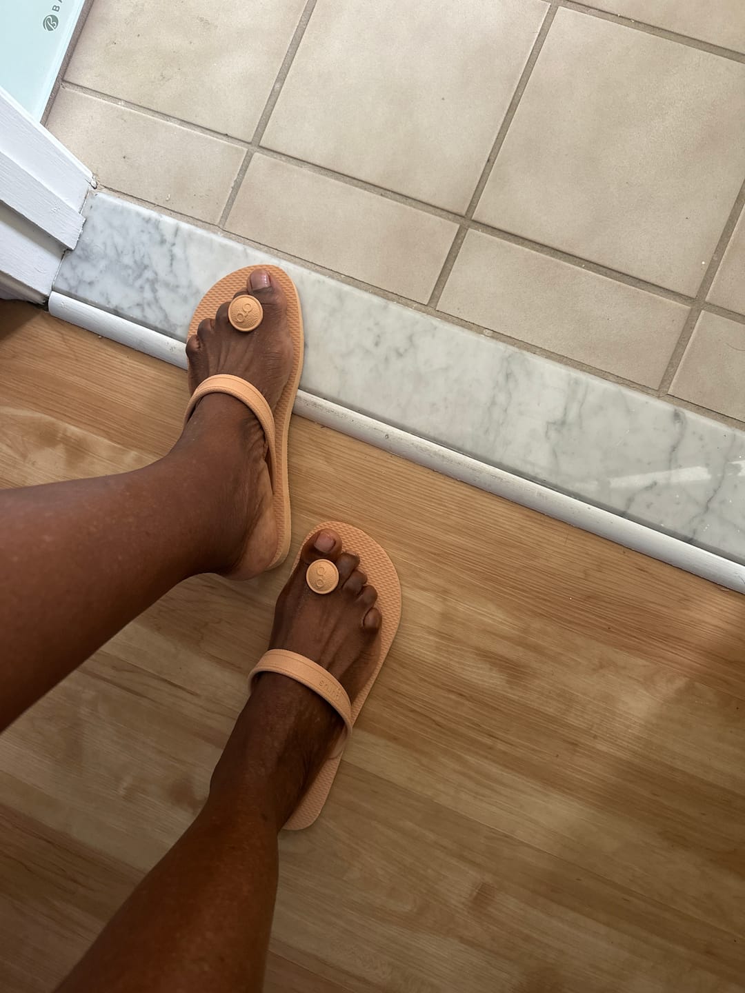 Customer photo review of Gurus Flip-Flops - Beige