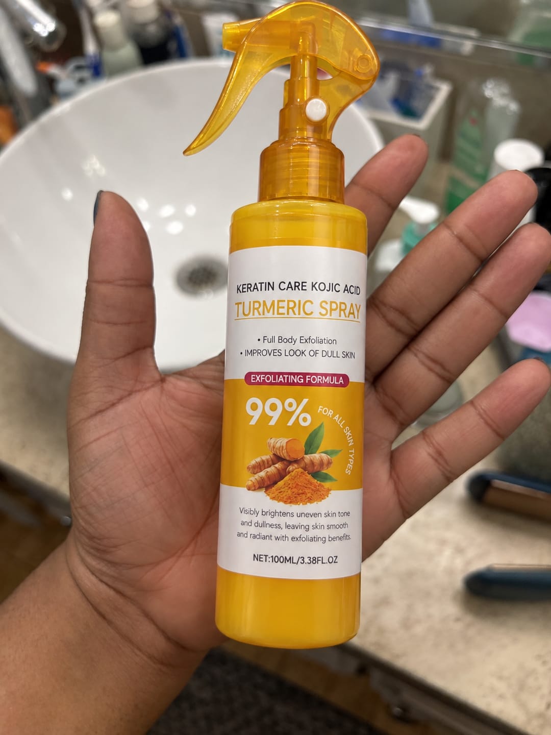 Customer photo review of Grabello Kojic Acid & Turmeric De-Tan Body Glow Spray Buy 1 Get 1 Free