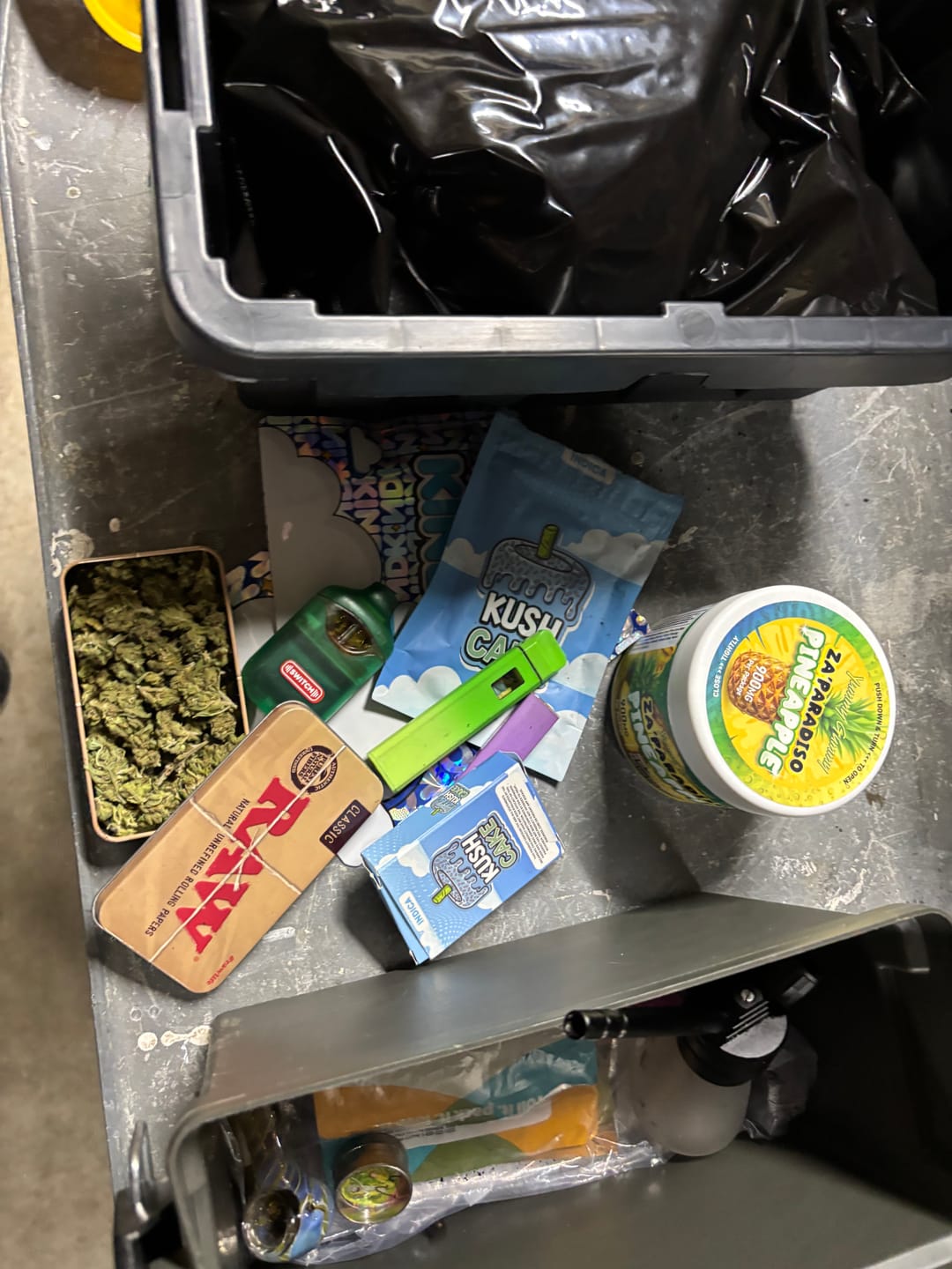 Customer photo review of 900MG Yummy Gummy D9