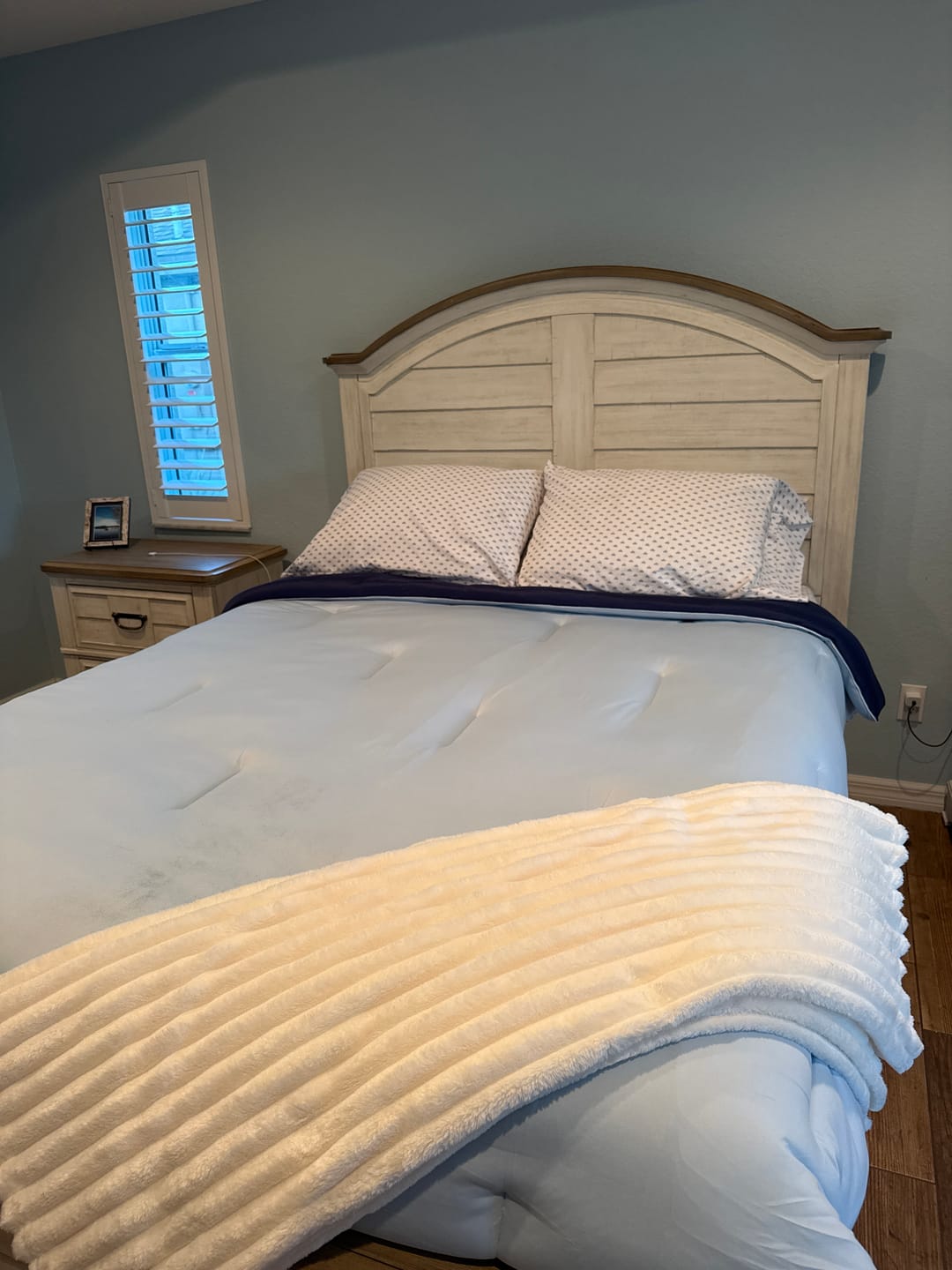 Customer photo review of MarshMellow Comforter