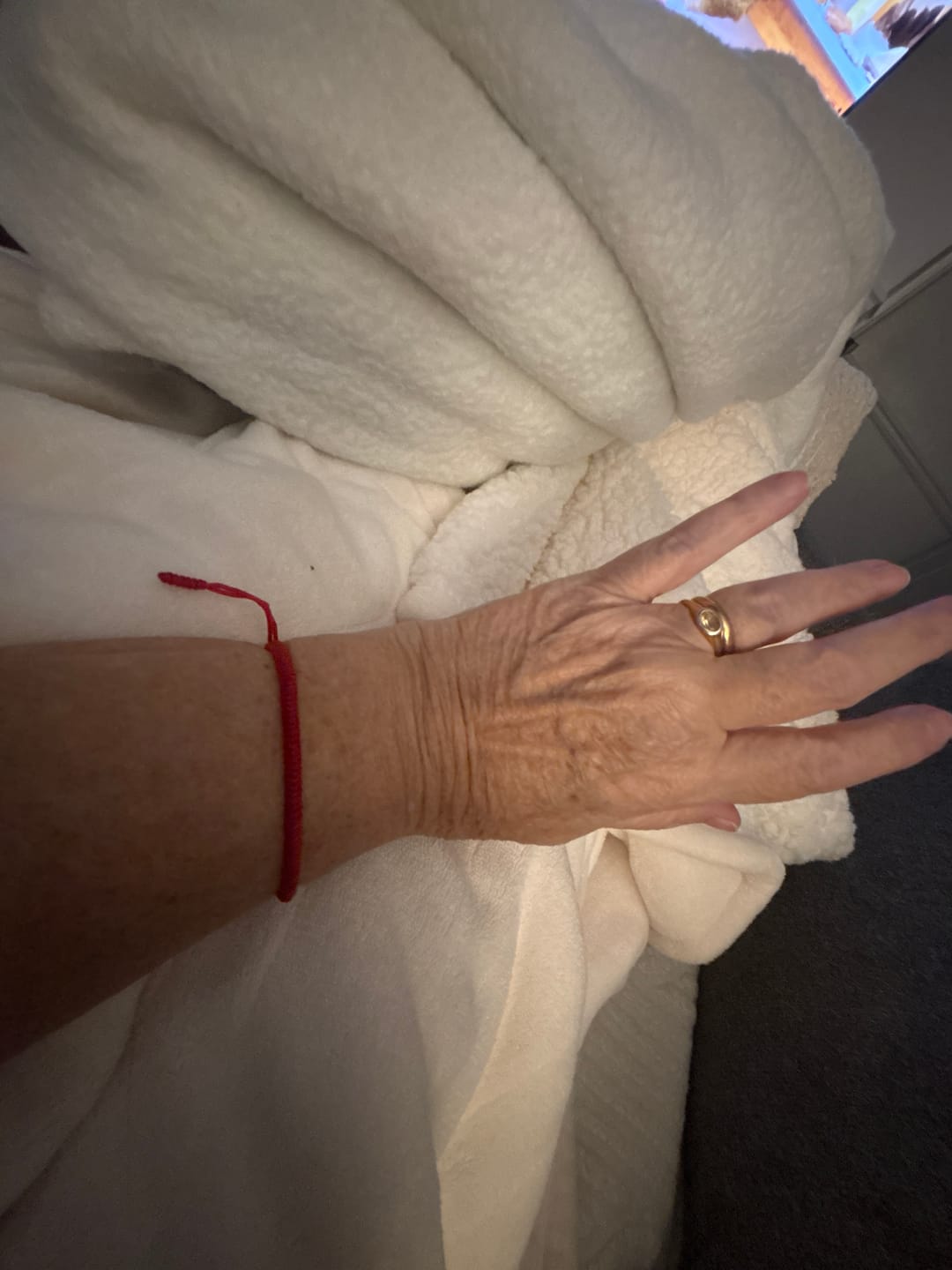 Customer photo review of Tibetan Buddhist Handmade Lucky Knots Bracelet