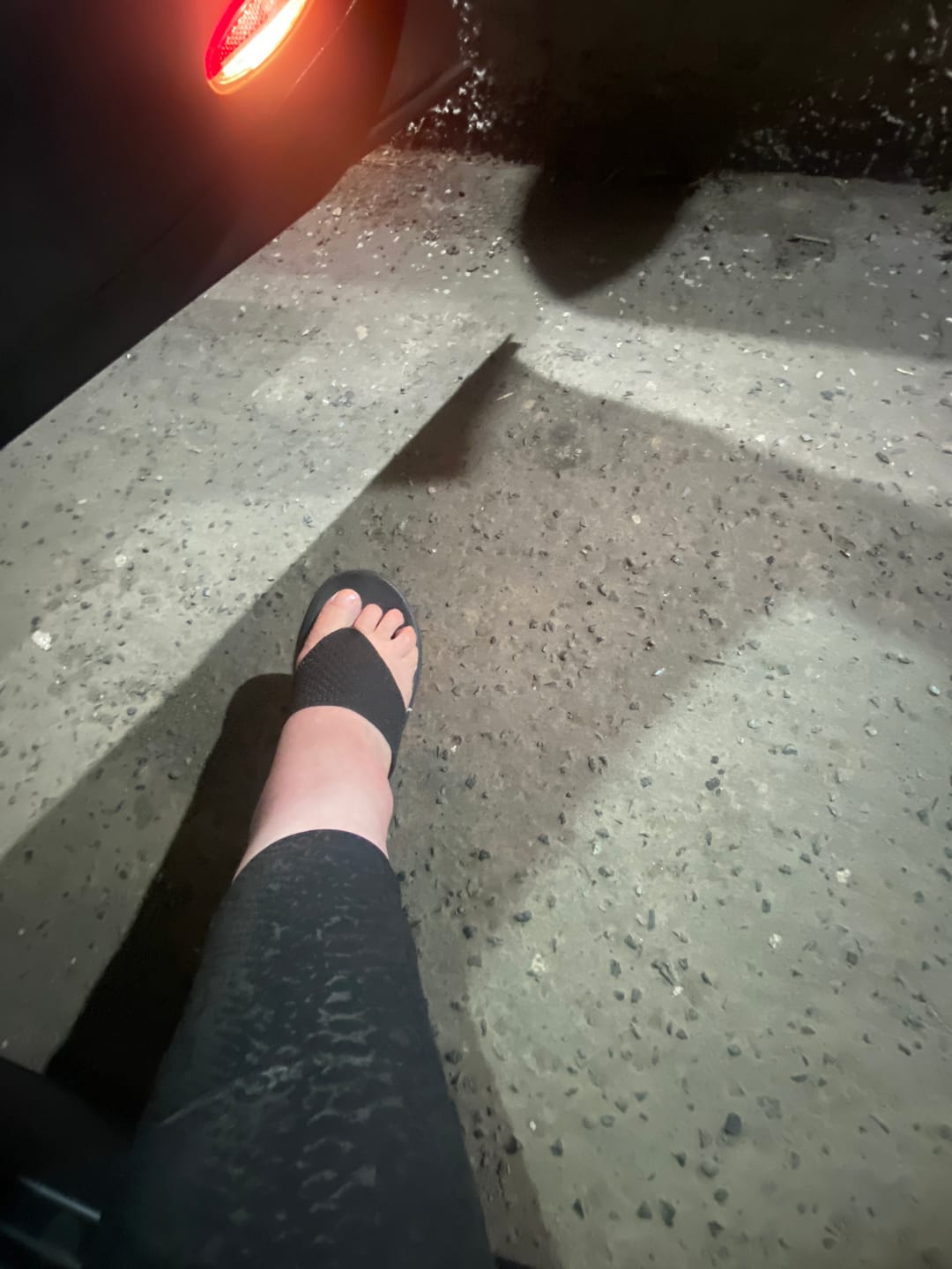 Customer photo review of Skechers Go Walk Arch Fit 2.0 Sandal