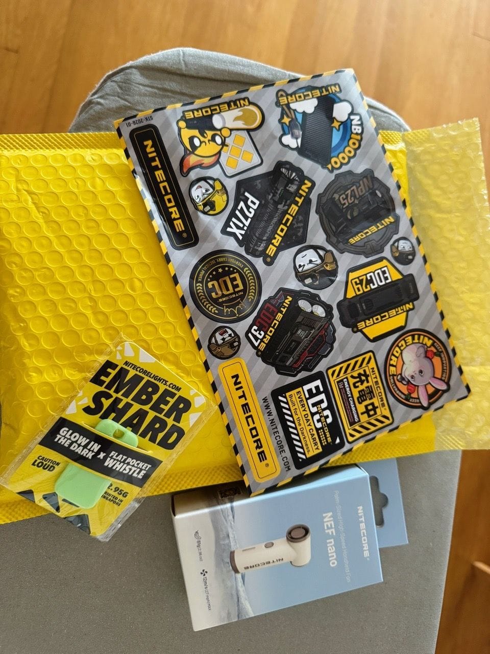 Customer photo review of NEF Nano - Palm-Sized High-Speed Handheld Fan