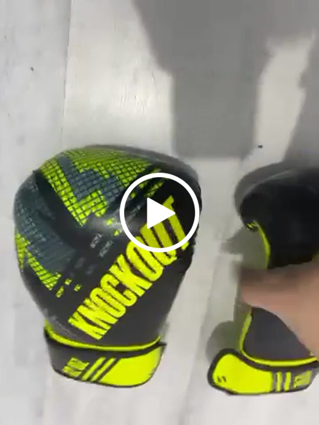 Customer video review of Manusi Box Knockout Fighter 2.0