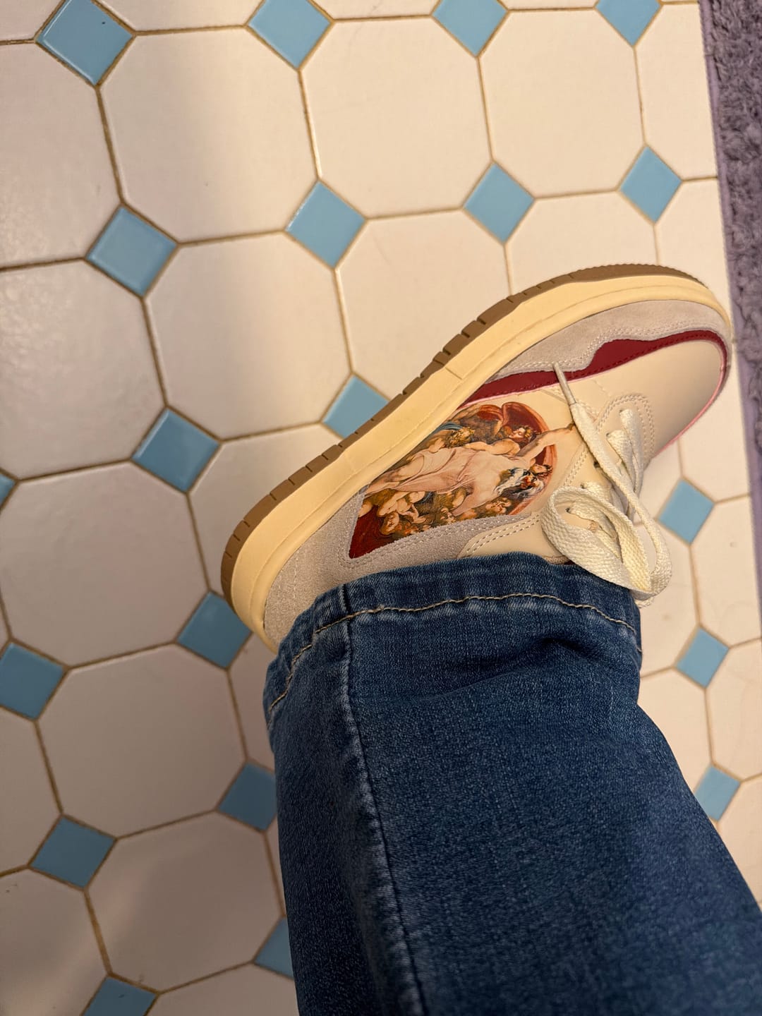 Customer photo review of Dunhuang Mythos Sneakers