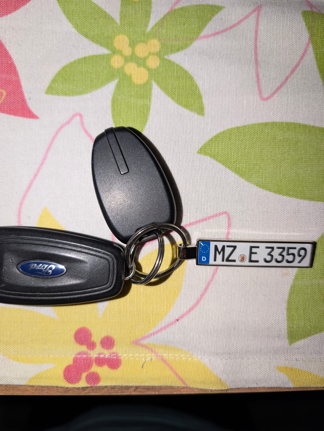 Customer photo review of Kennzeichen Schlüsselanhänger Mini Nummernschild Metall