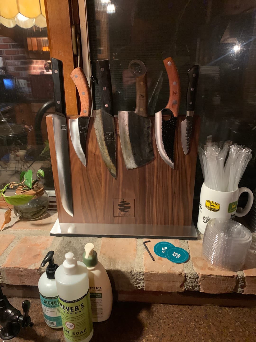 Customer photo review of FREE Walnut Magnetic Knives Holder