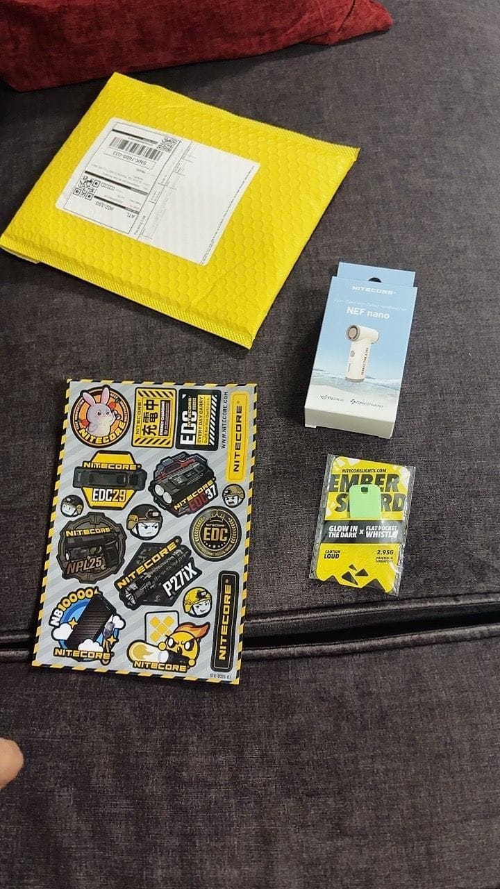 Customer photo review of NEF Nano - Palm-Sized High-Speed Handheld Fan