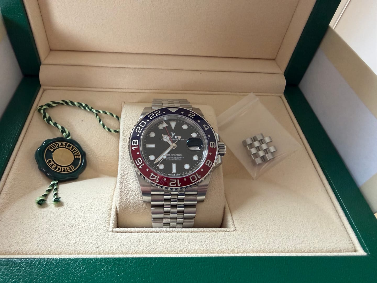 Customer photo review of Rolex GMT-Master II Pepsi 126710BLRO - Full-Set -