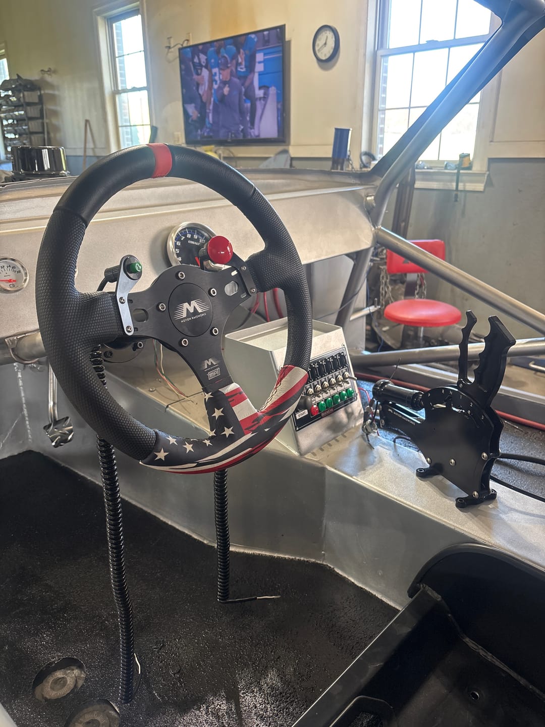 Customer photo review of Motion Raceworks Momentary Large Mushroom Push Button w/6' Wound Cord (Red) 151006