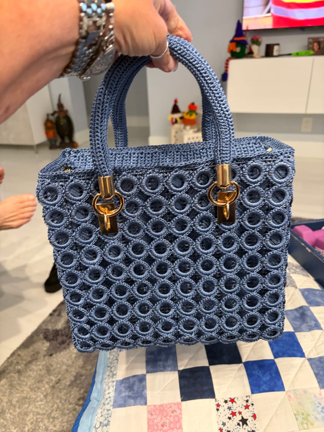 Customer photo review of Garden Bee Crochet Bag Kit