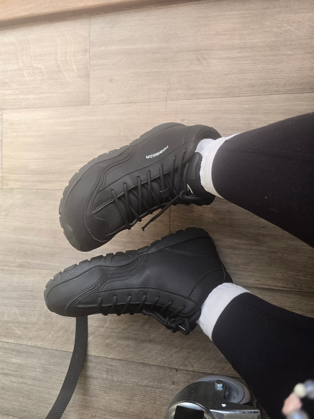 Customer photo review of Hollow 2.0 - Wide Toe Sneakers