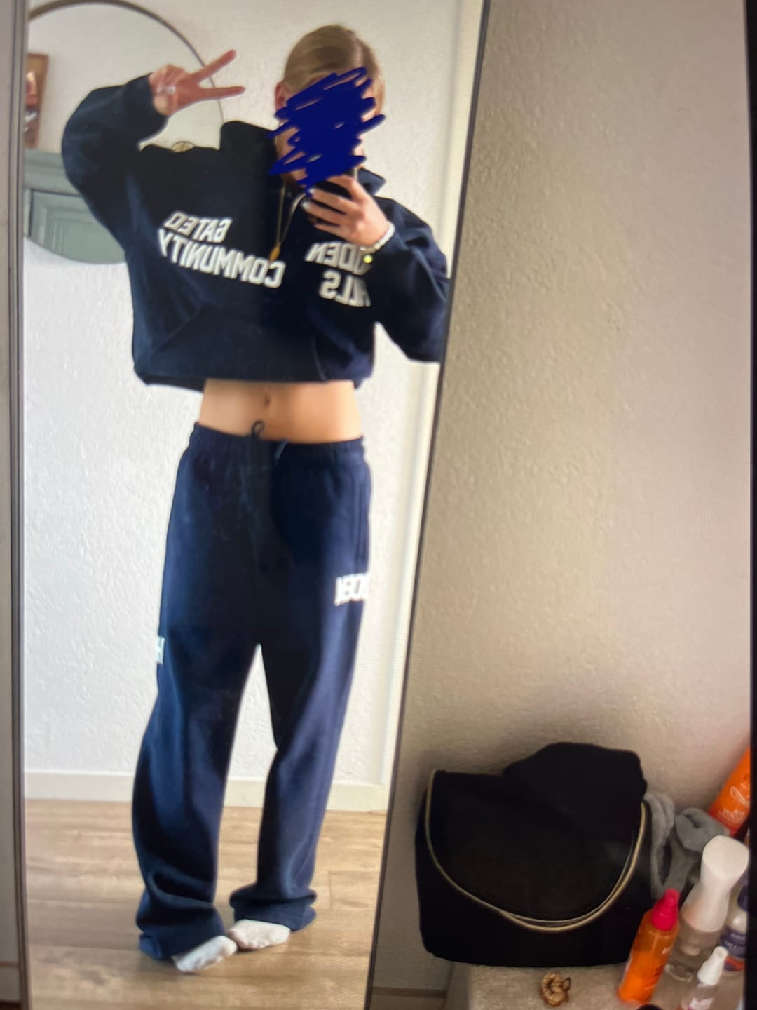 Customer photo review of GATED COMMUNITY STRAIGHT LEG SWEATPANTS NAVY